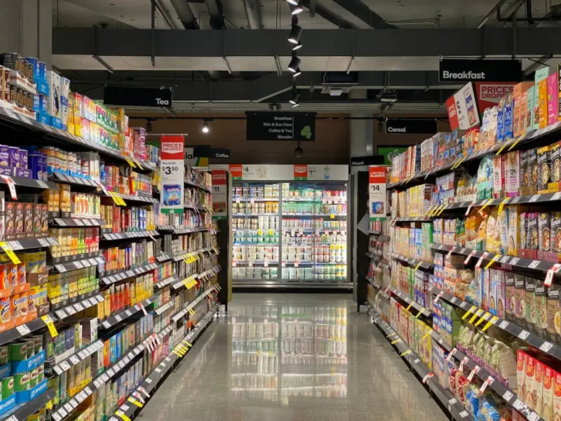 便利店饮料冷柜陈列优化方案:提升酒水乳饮动销率的实操指南正文配图 2